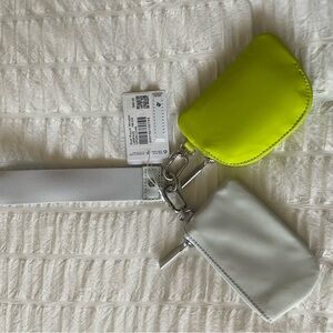 Lululemon dual pouch wristlet VPOR/LCHN